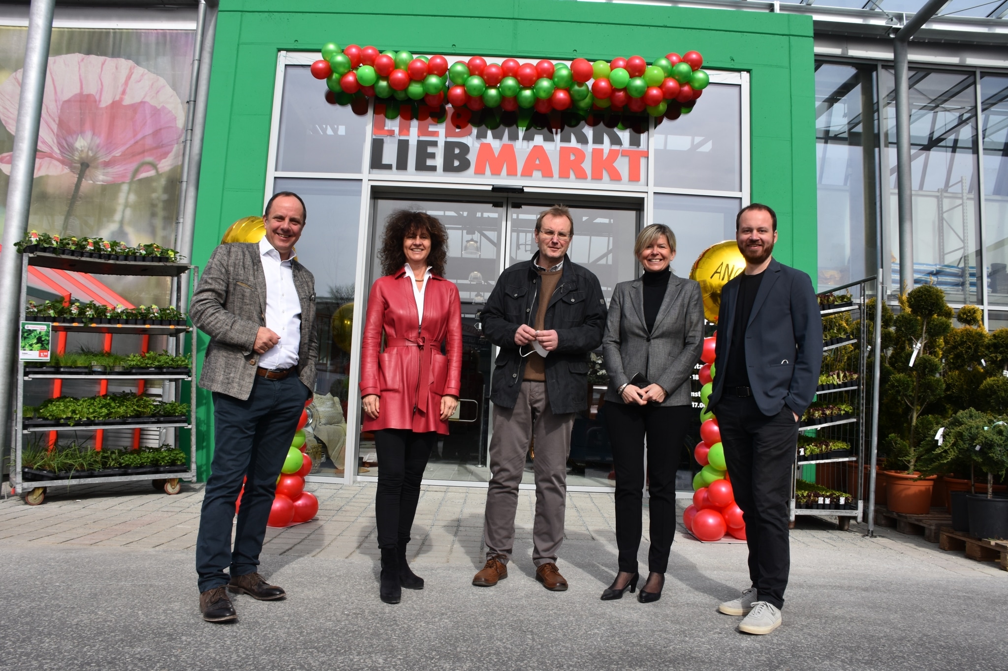 Die Geschäftsführung der Lieb Markt GmbH mit Standortleiter Harald Bokan und dem Gleisdorfer Bürgermeister Christoph Stark